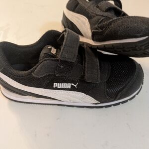 Puma Classic Black Shoes